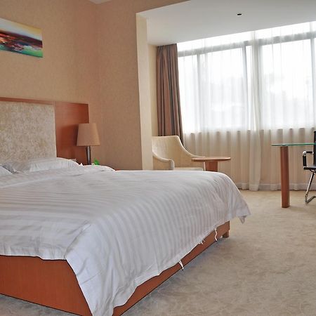 Shenzhen Huamao Aviatic Hotel Екстер'єр фото