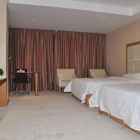 Shenzhen Huamao Aviatic Hotel Екстер'єр фото