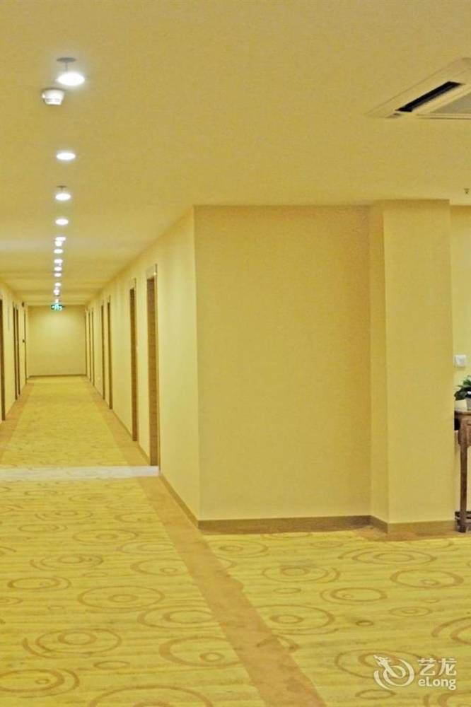 Shenzhen Huamao Aviatic Hotel Екстер'єр фото