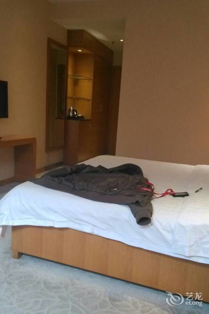 Shenzhen Huamao Aviatic Hotel Екстер'єр фото
