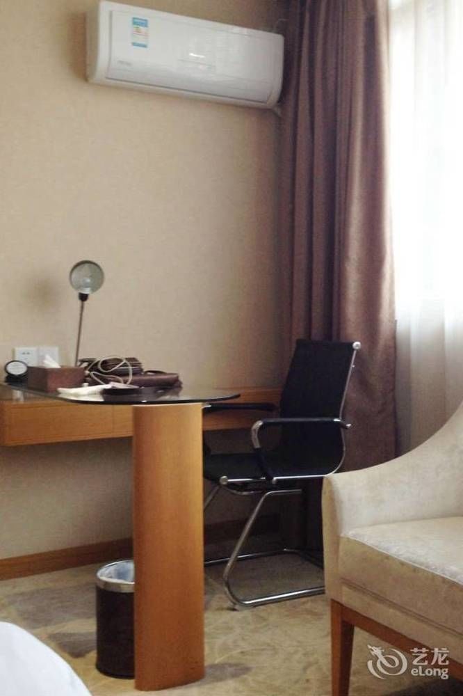 Shenzhen Huamao Aviatic Hotel Екстер'єр фото